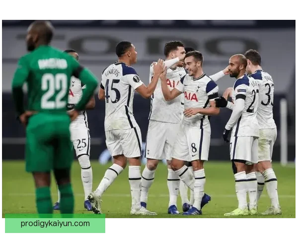 马里在近期比赛中表现稳健，状态回暖引人关注。