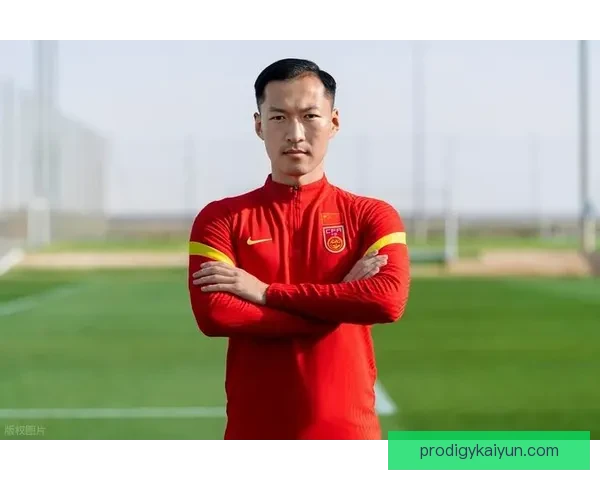 英超肖恩·朗斯塔夫状态回暖，近期表现稳健引人关注